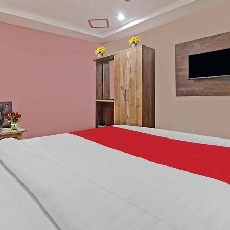 OYO 80612 Hotel Sandeep Rāipur Eksteriør billede